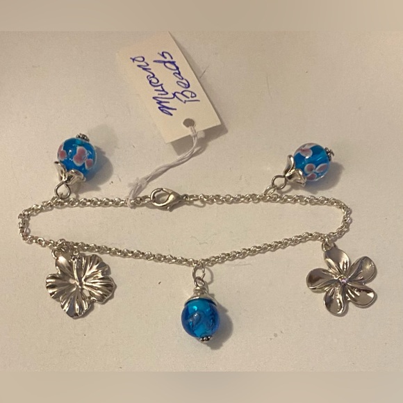 NEW Lampwork blue glass summer charm bracelet - Picture 3 of 3